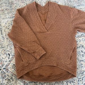 Lululemon textured sweatshirt size sm or med